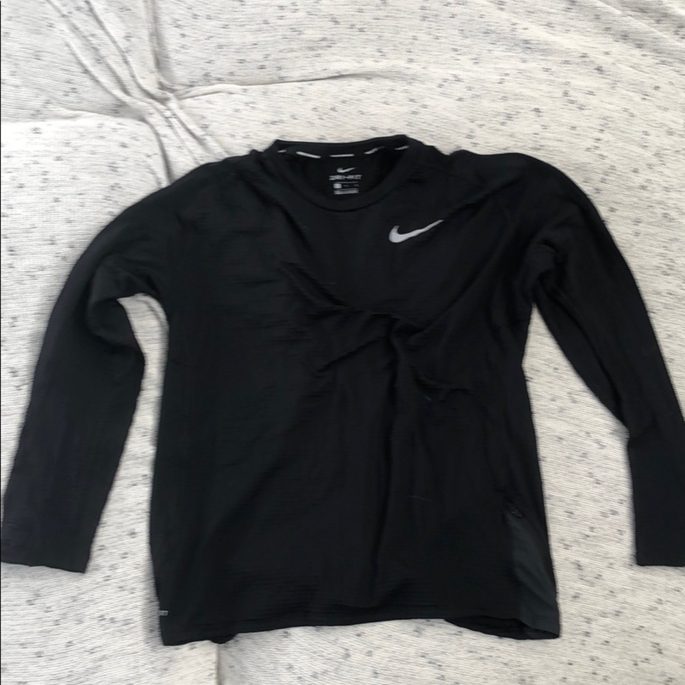 Nike thermal long sleeve